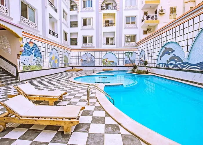 Apartment Rare New Marina Hotspot With Fast Free Wifi, Balcony & Pool *