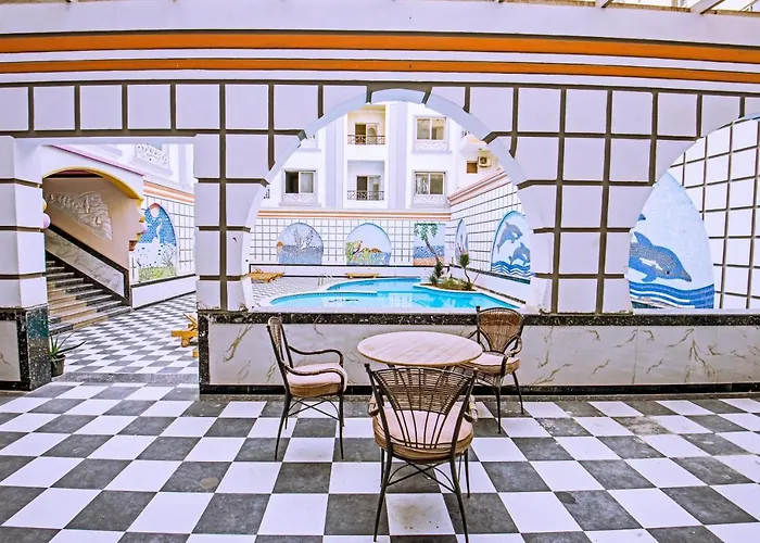 Apartment Rare New Marina Hotspot With Fast Free Wifi, Balcony & Pool *