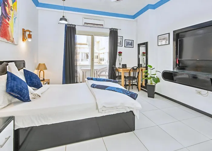 Rare New Marina Hotspot With Fast Free Wifi, Balcony & Pool Hurghada